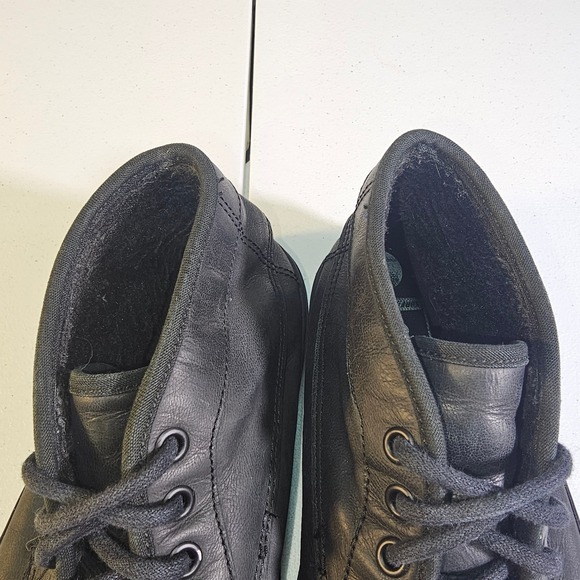 Vans‎ Chukka Low Black Leather Fleece Lined Skate Shoes Men\'s 7 Women\'s 8.5 EUC
